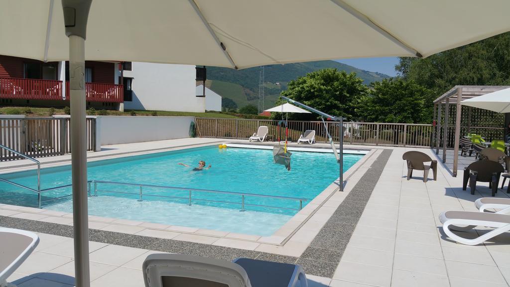 Vvf Pays Basque Saint-Etienne-De-Baigorry Hotel Exterior photo