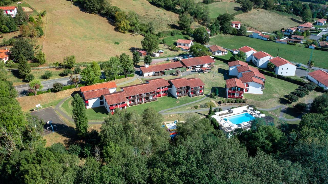 Vvf Pays Basque Saint-Etienne-De-Baigorry Hotel Exterior photo